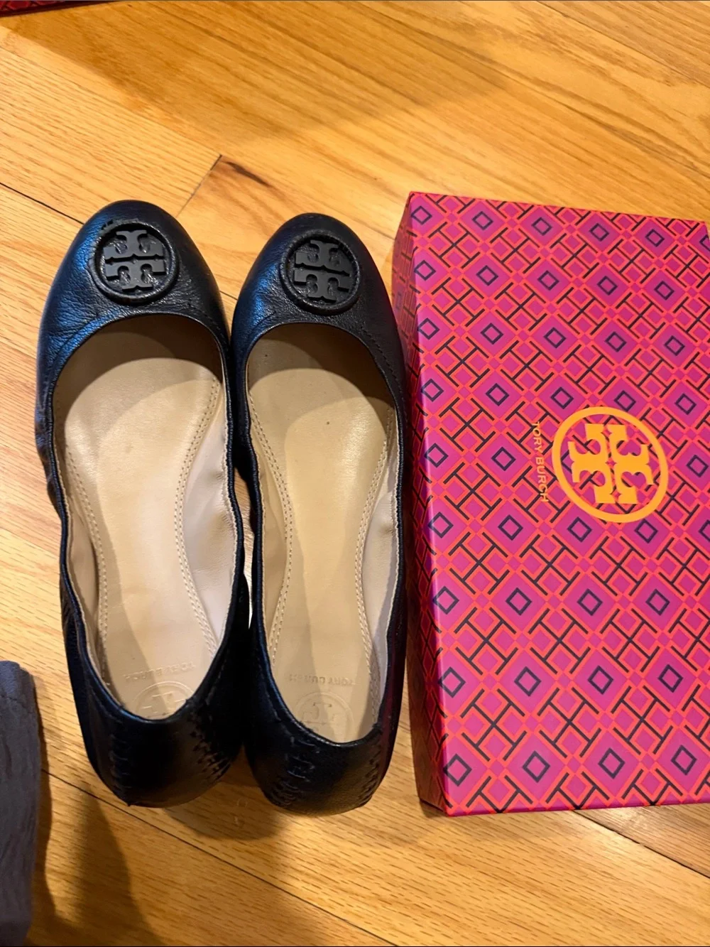 Tory Burch Black Leather Logo Ballet Flats